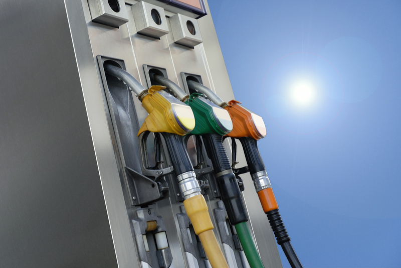 Oct petrol dreamstime_s_3320904