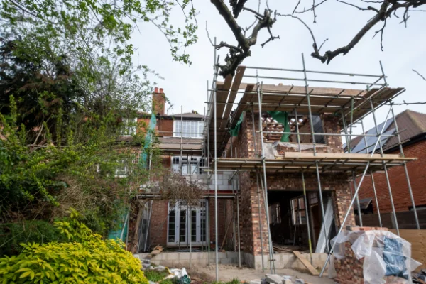 renovation-shutterstock_2292427011